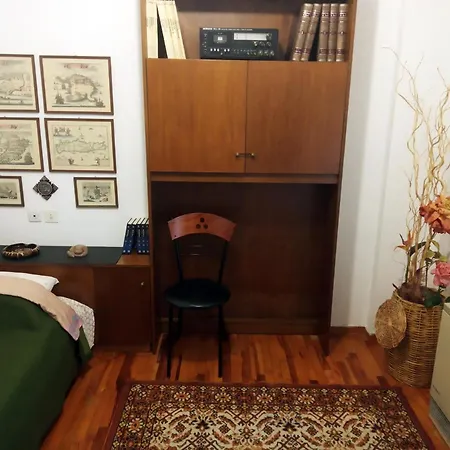 Beautiful Apt -up To 5 Guests- Close To Center!