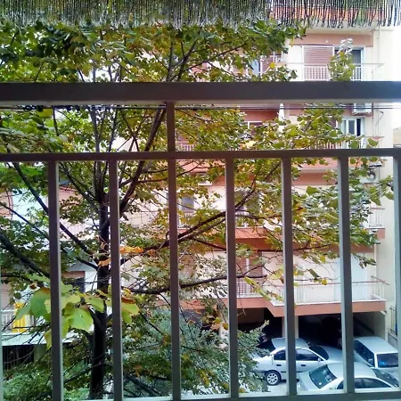 Beautiful Apt -up To 5 Guests- Close To Center! *