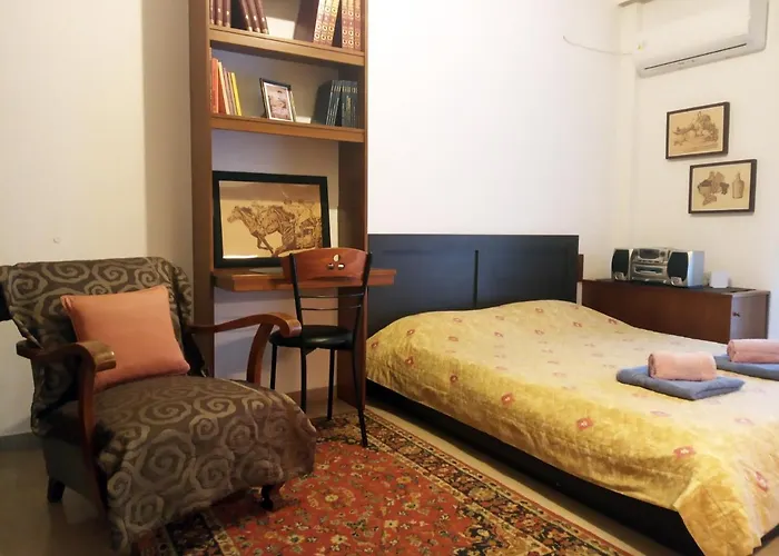 Lägenhet Beautiful -up To 4 Guests- Close To City Centre!