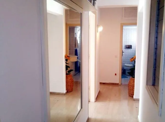 Beautiful -up To 4 Guests- Close To City Centre! *