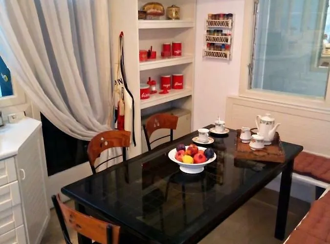 Beautiful -up To 4 Guests- Close To City Centre! Thessaloníki